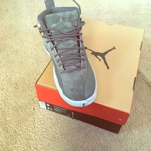 Jordan wolf grey 12s